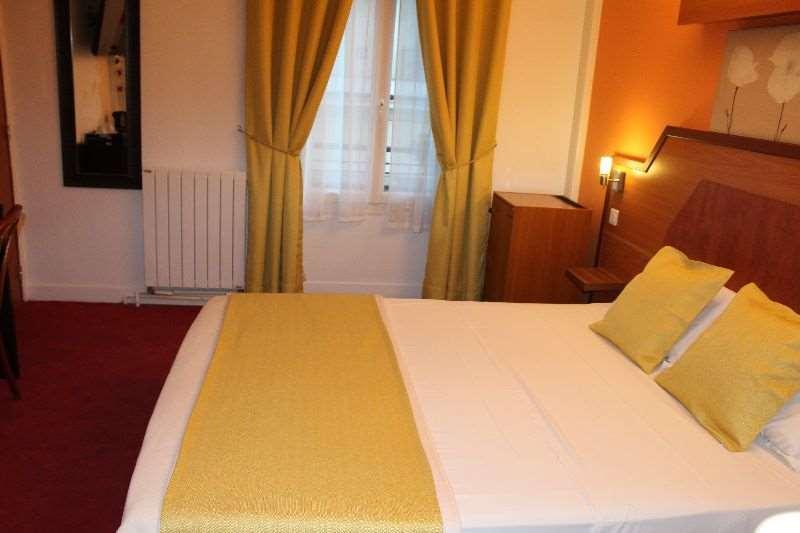 Le Nouvel Hotel Du Theatre Paris Room photo