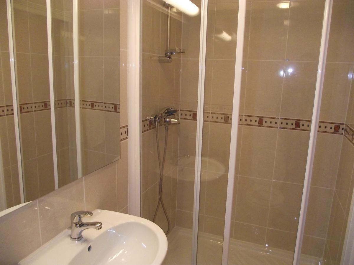 Le Nouvel Hotel Du Theatre Paris Room photo