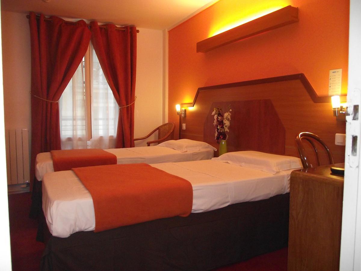 Le Nouvel Hotel Du Theatre Paris Room photo