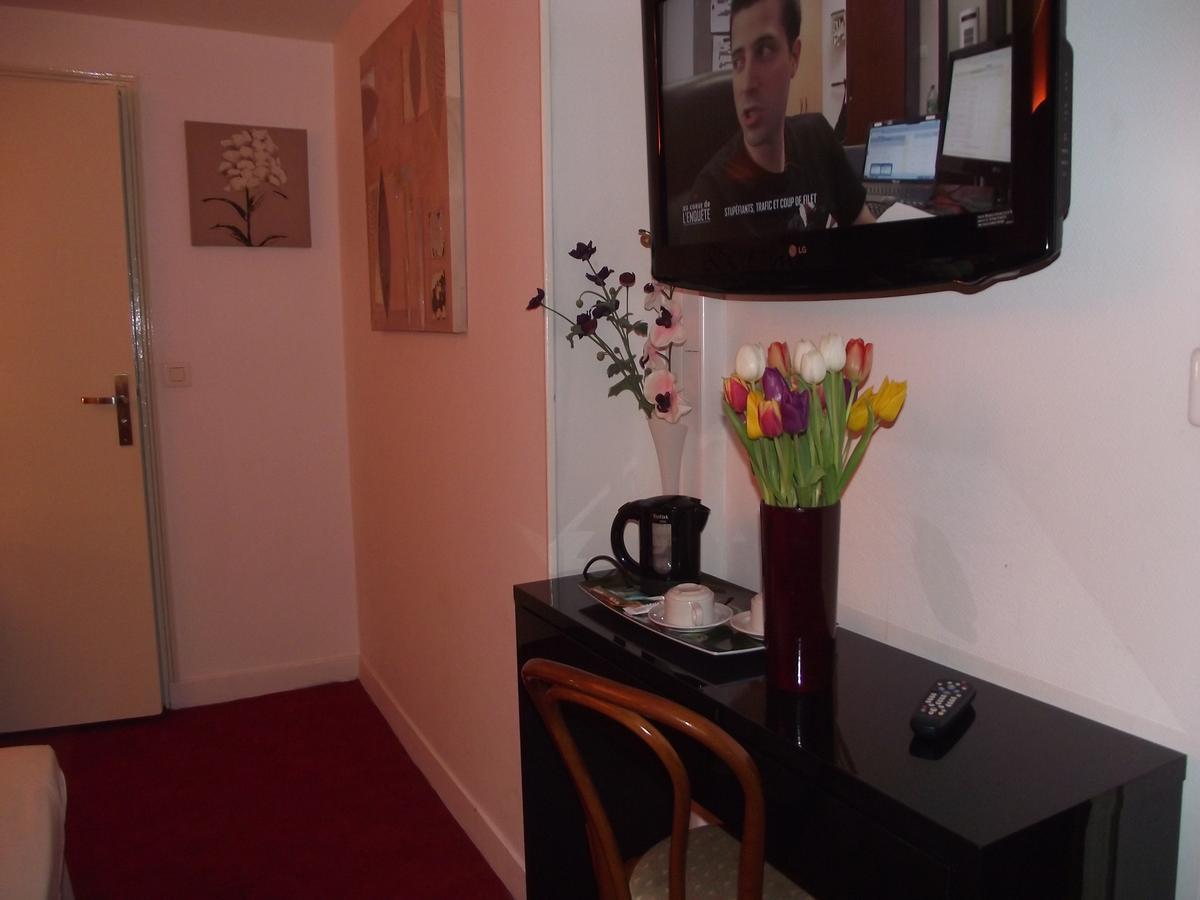 Le Nouvel Hotel Du Theatre Paris Room photo